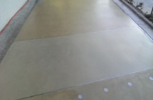 Asphalt Terrazzo mit Bodenleuchten 2-farbiger Farbasphalt-Terrazzo